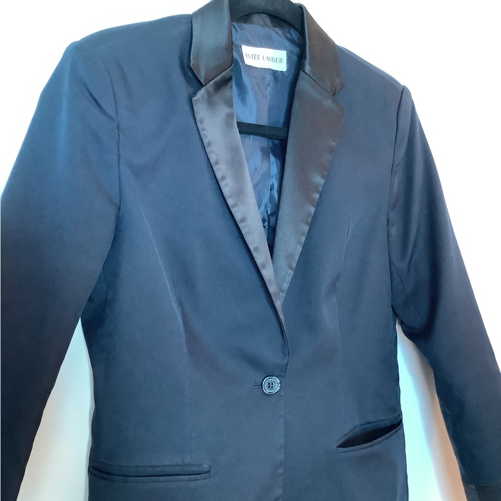 Estée Lauder Navy Blazer w/ Black Satin Lapels US 8 Single Button Jacket